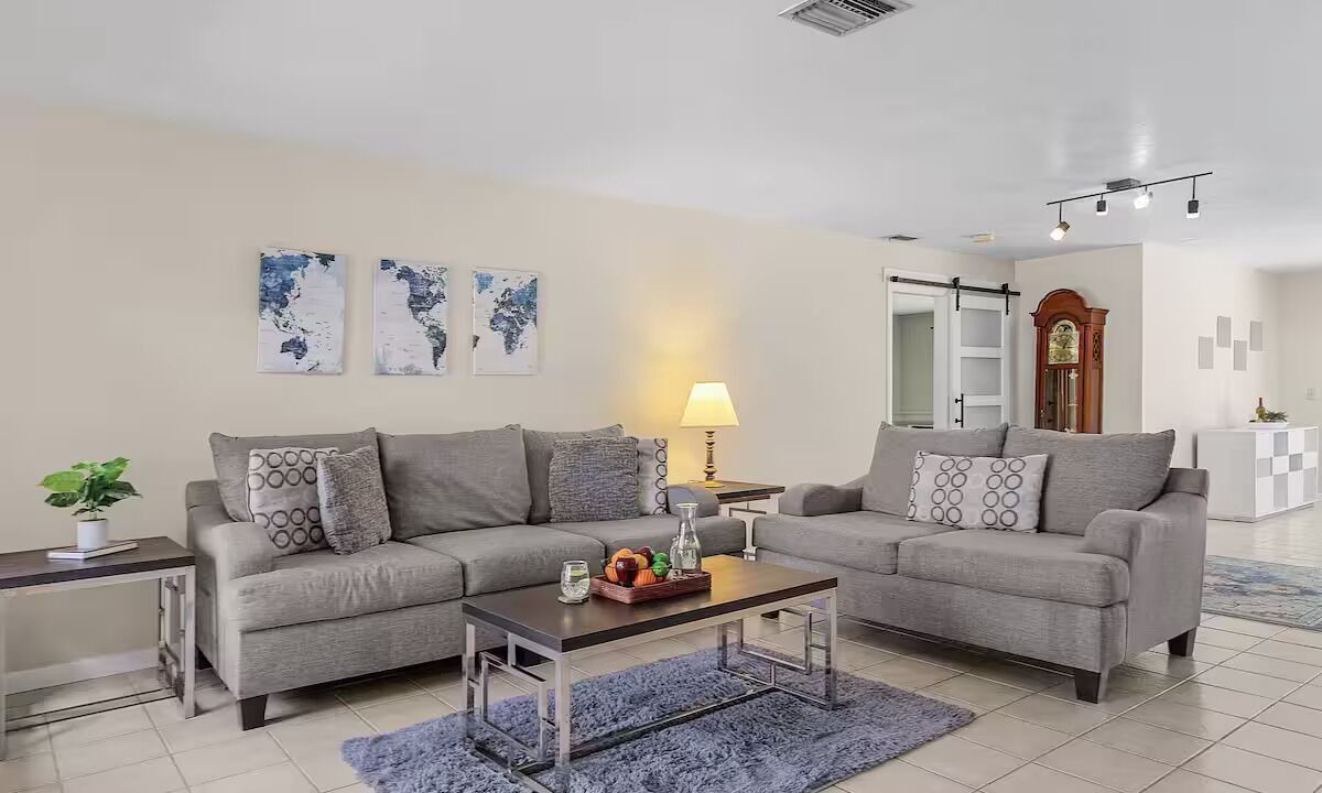 Photo of Livingroom in Venice East