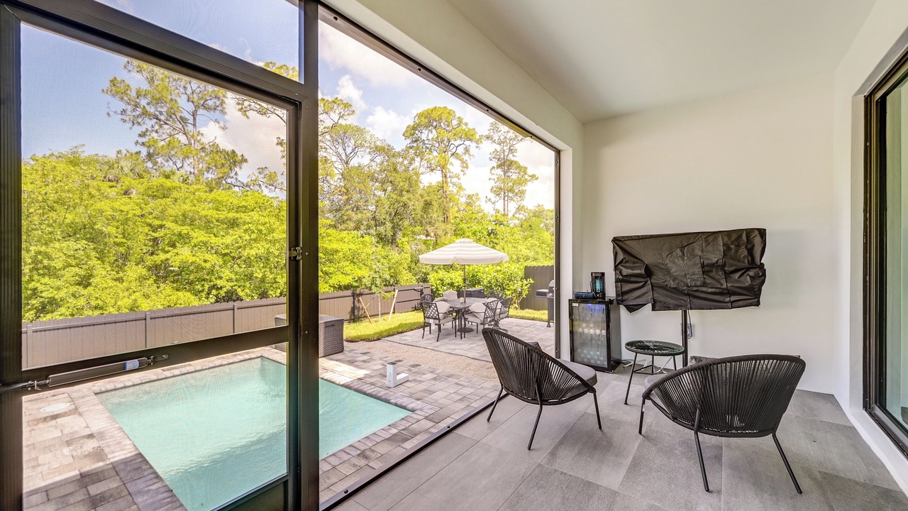 Photo of Livingroom in East Naples
