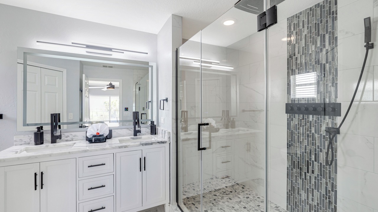 Photo of Bathroom in Diplomat