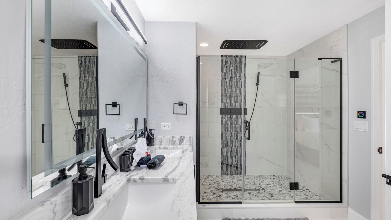 Photo of Bathroom in Diplomat