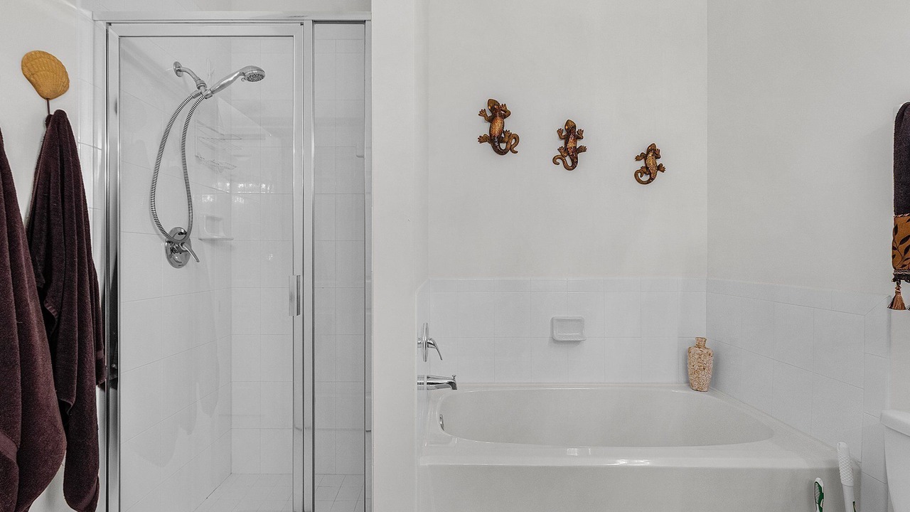 Photo of Bathroom in Diplomat