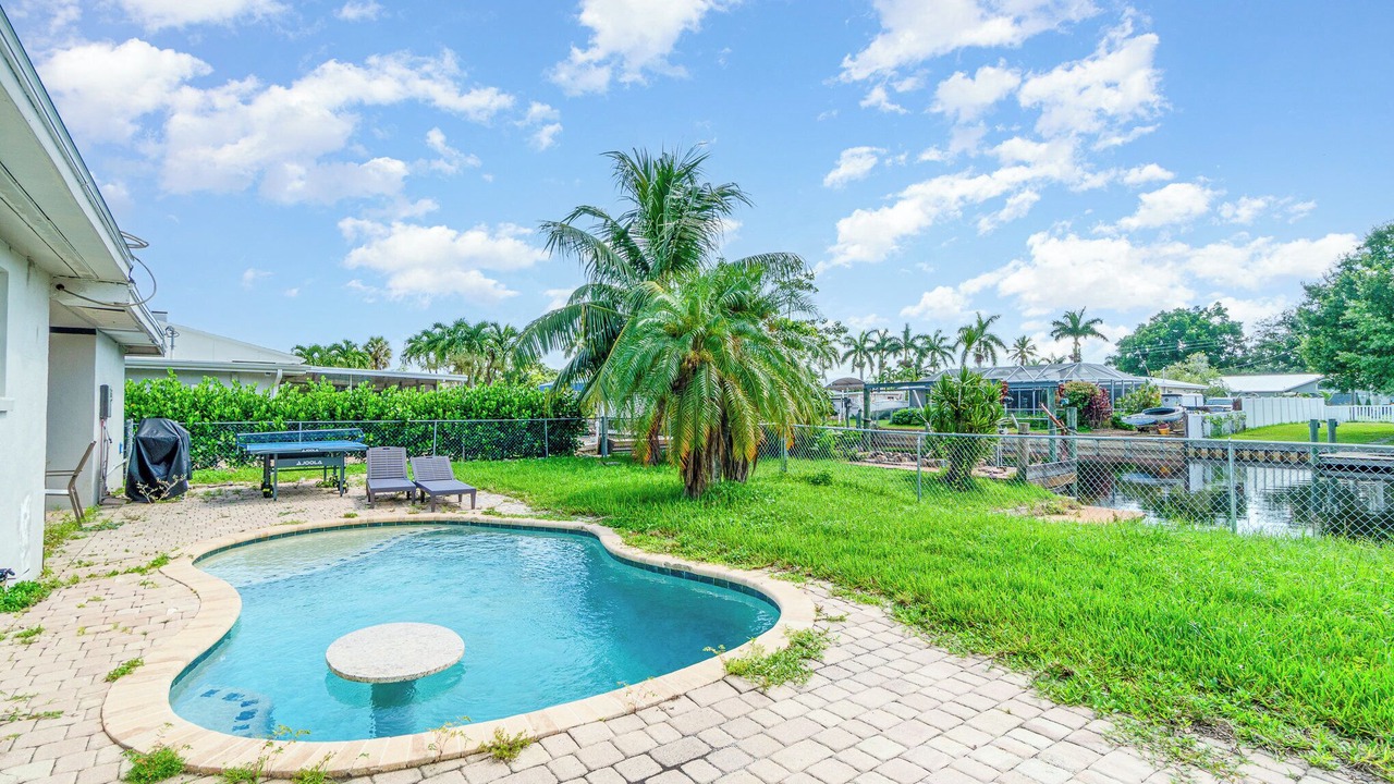 Photo of Outdoor in Broadview Manor
