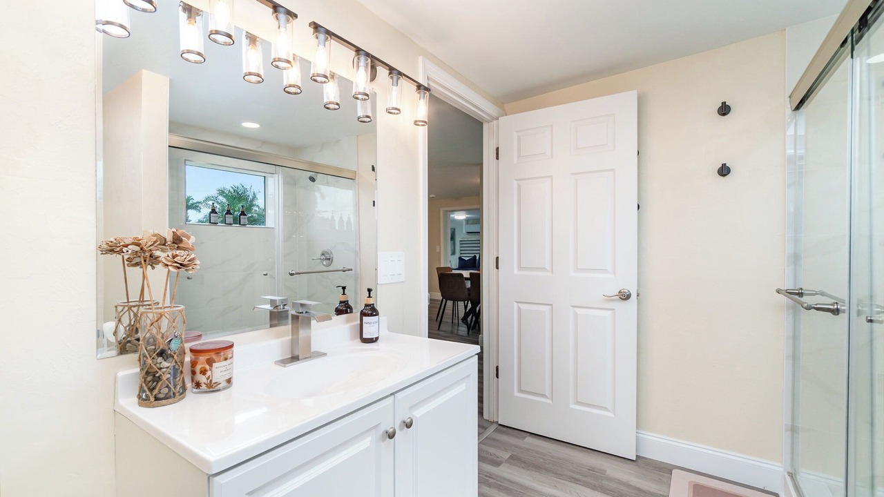 Photo of Bathroom in Broadview Manor