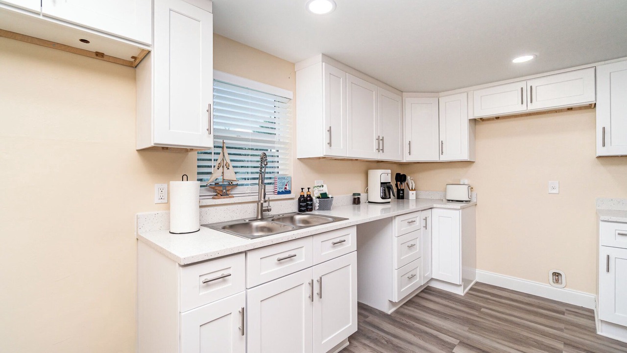 Photo of Kitchen in Broadview Manor