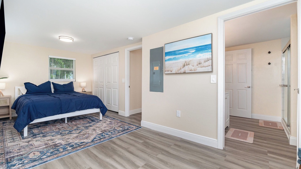 Photo of Bedroom in Broadview Manor