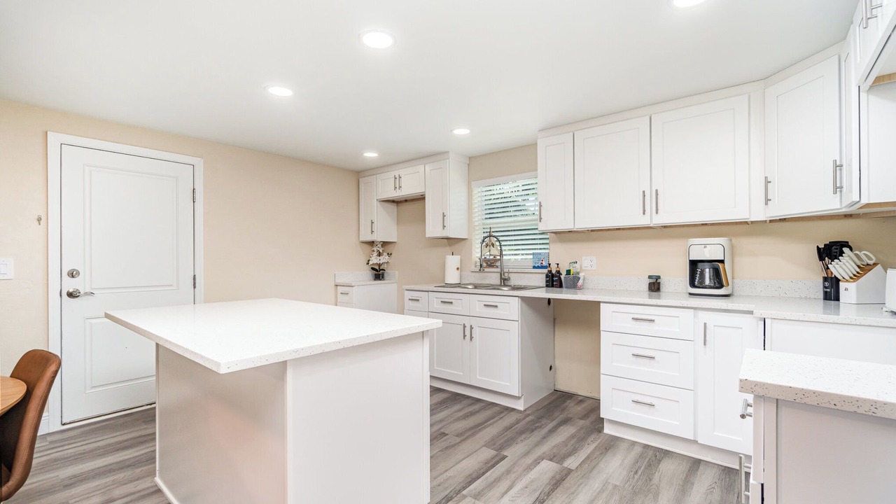 Photo of Kitchen in Broadview Manor
