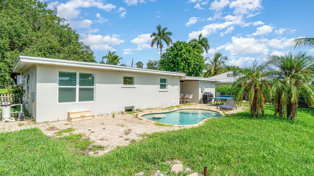 Photo of Outdoor in Broadview Manor