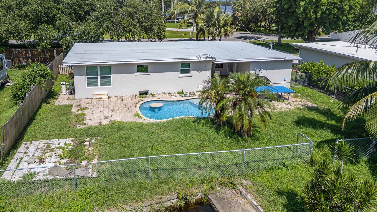 Photo of Outdoor in Broadview Manor