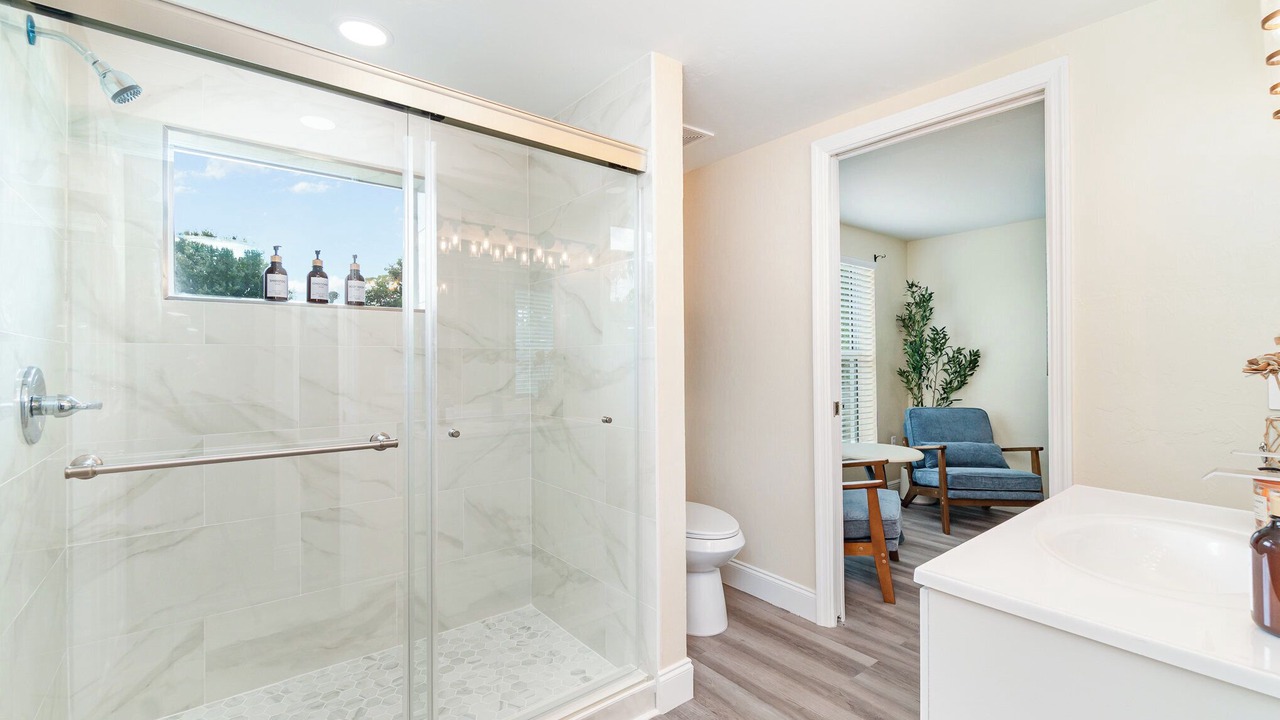 Photo of Bathroom in Broadview Manor