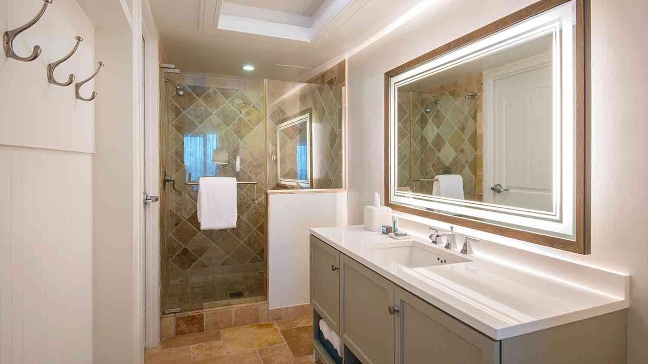 Photo of Bathroom in Marathon