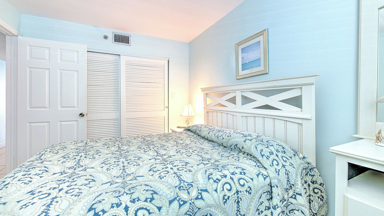 Photo of Bedroom in North Redington Beach