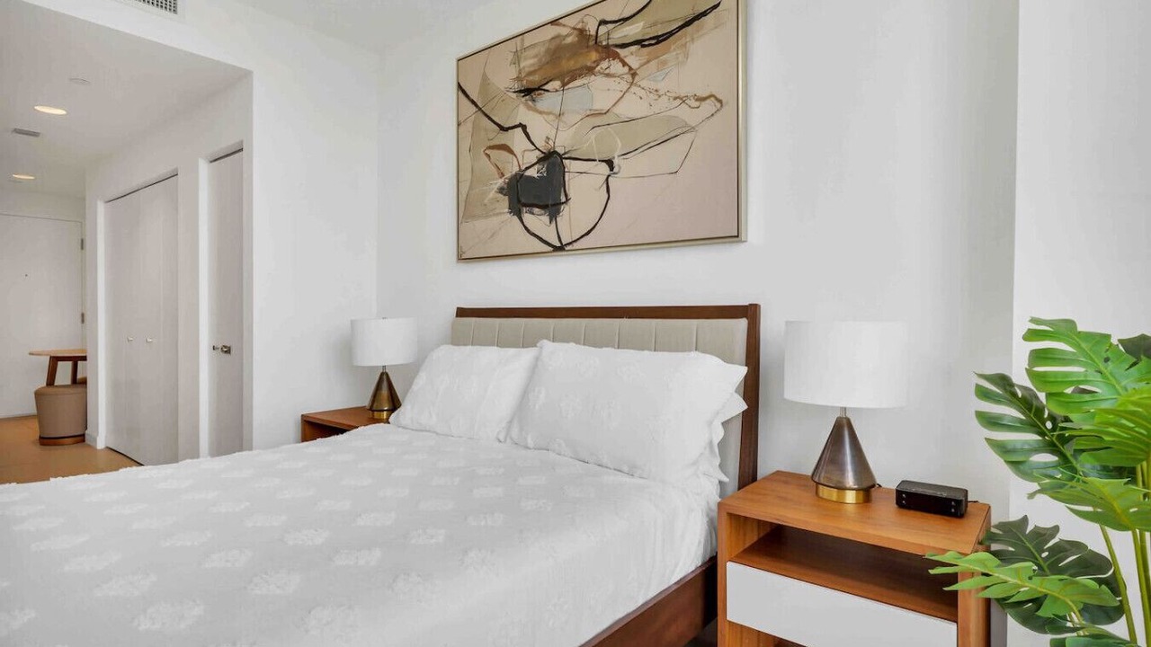 Photo of Bedroom in Doral