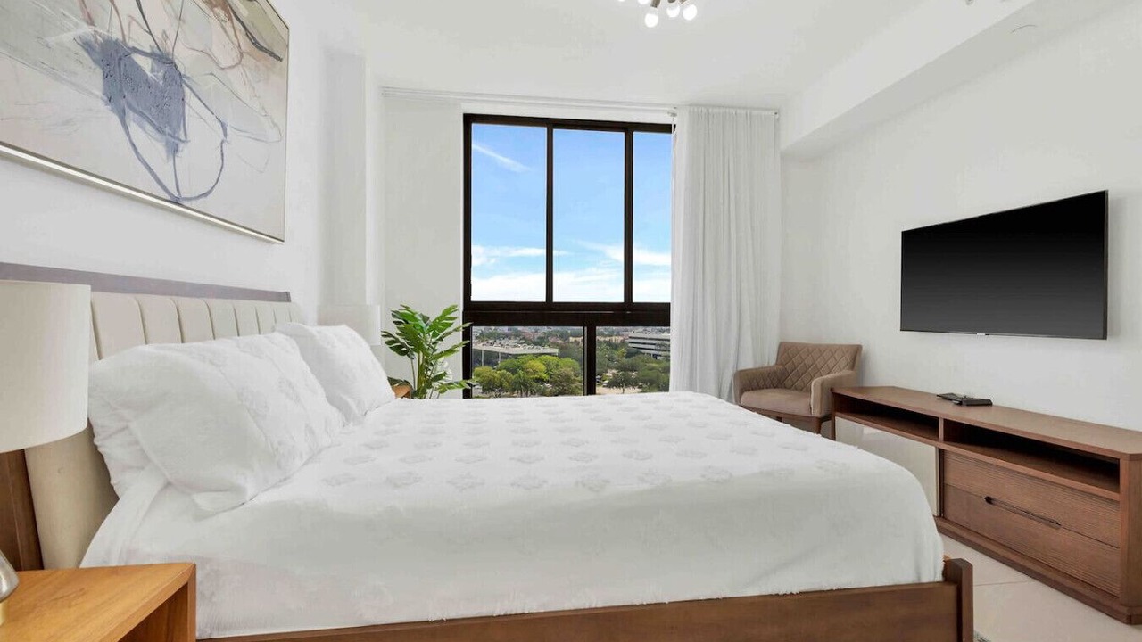 Photo of Bedroom in Doral
