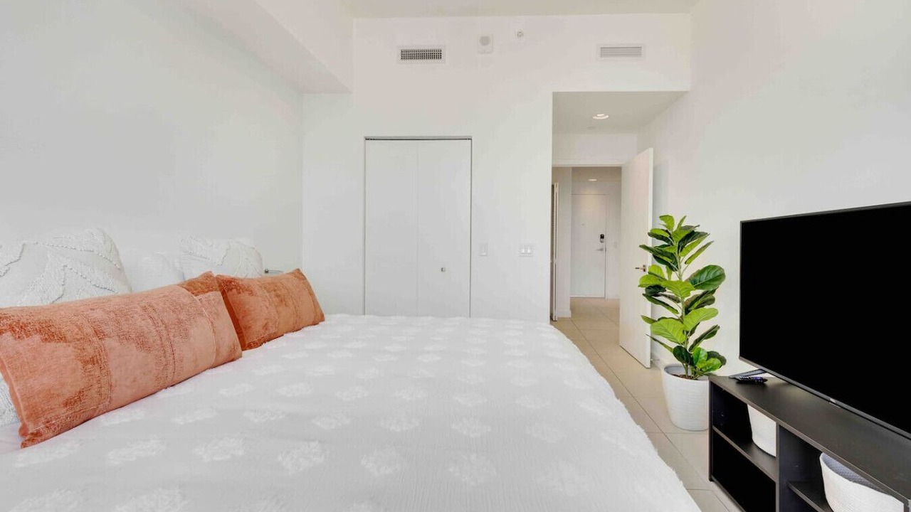 Photo of Bedroom in Doral