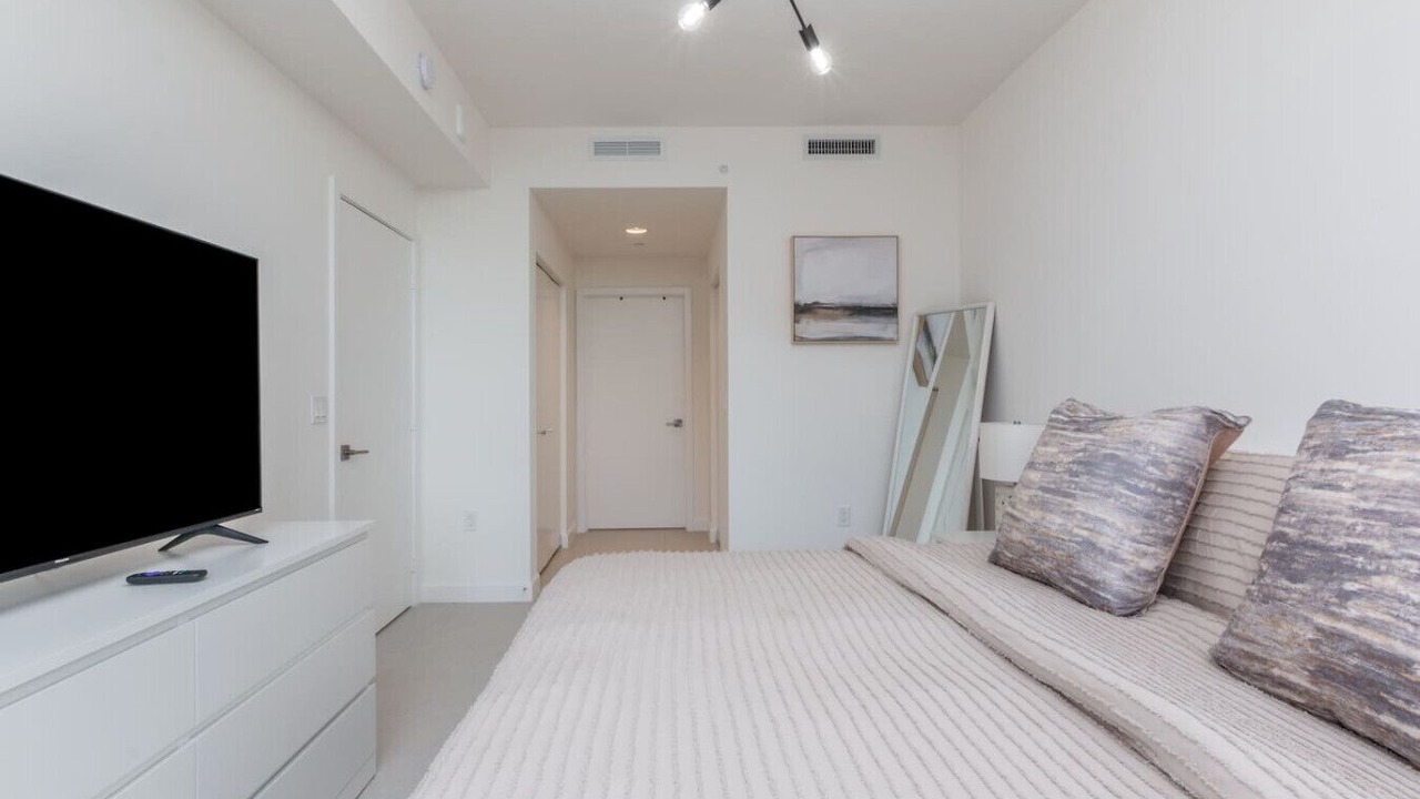 Photo of Bedroom in Doral