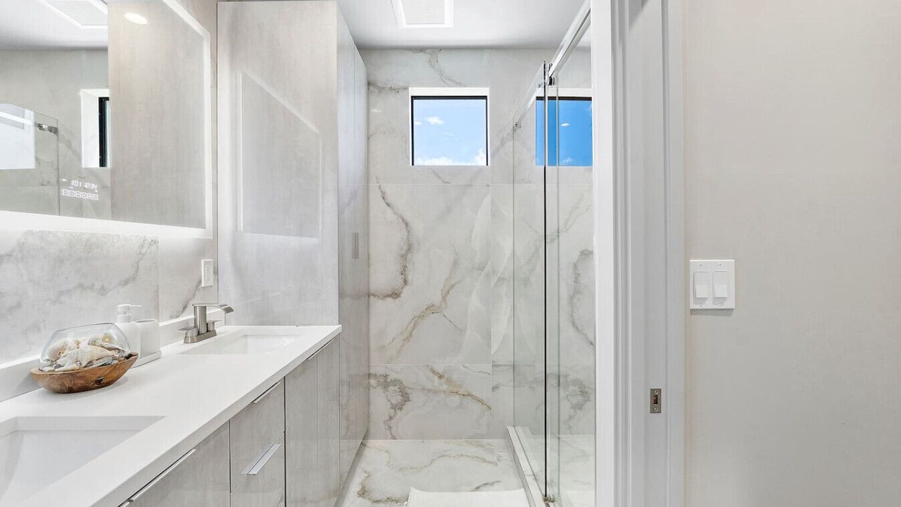 Photo of Bathroom in Paradise Point