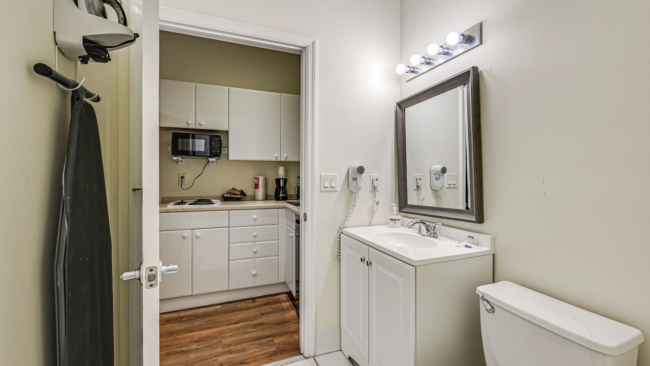 Photo of Bathroom in Naples