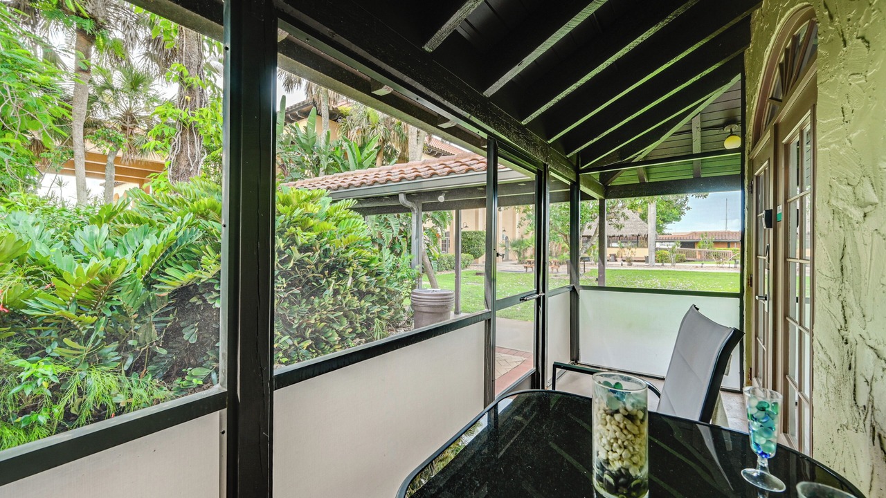 Photo of Patio Balcony in Naples