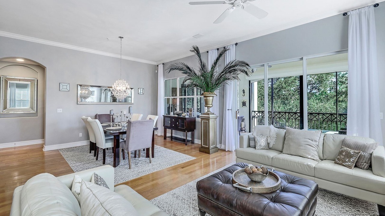 Photo of Livingroom in North Naples