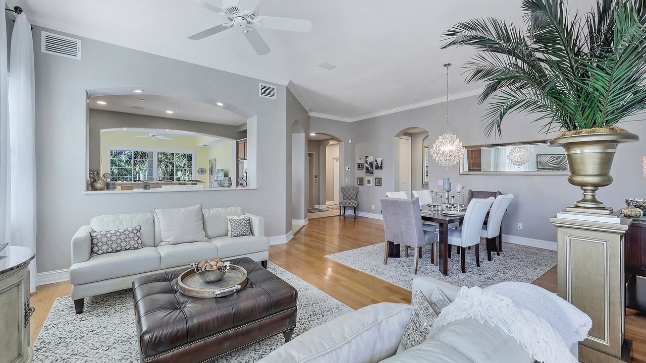 Photo of Livingroom in North Naples