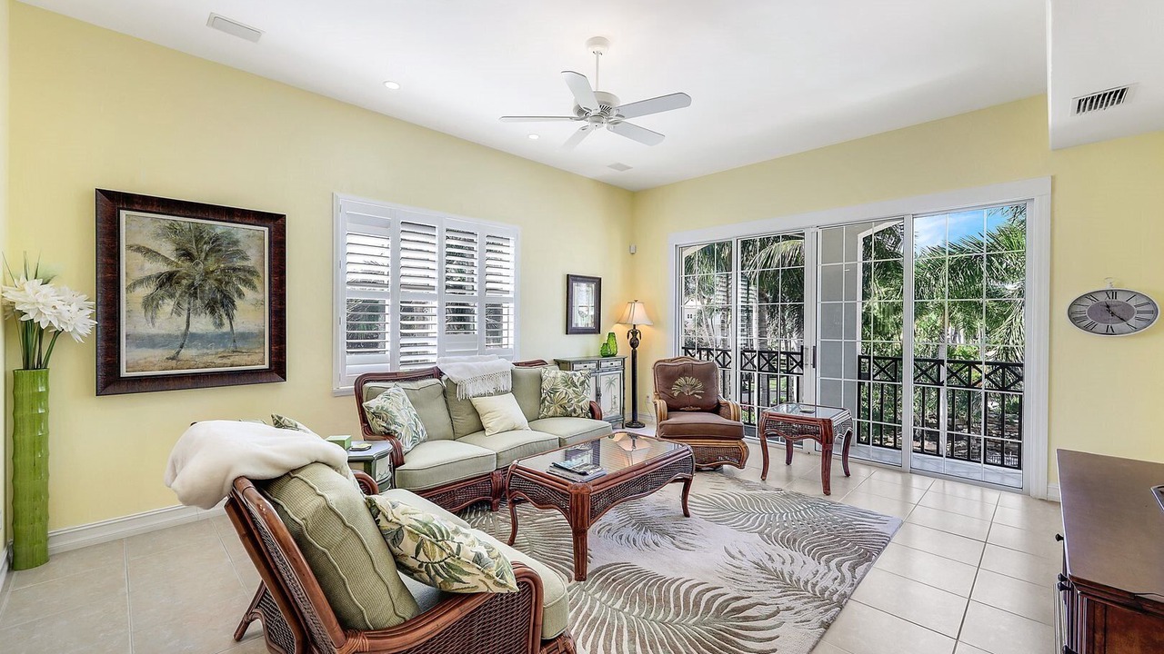 Photo of Livingroom in North Naples