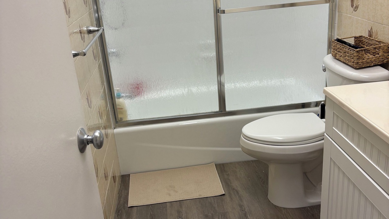 Photo of Bathroom in Cross Key Waterways