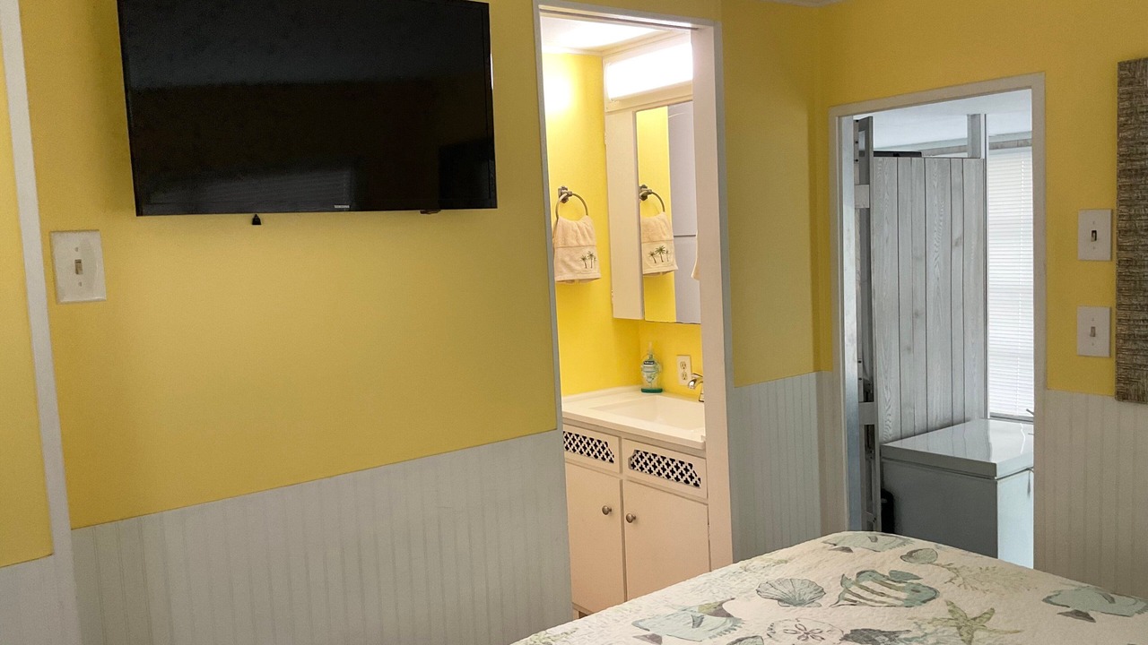 Photo of Bedroom in Cudjoe Key