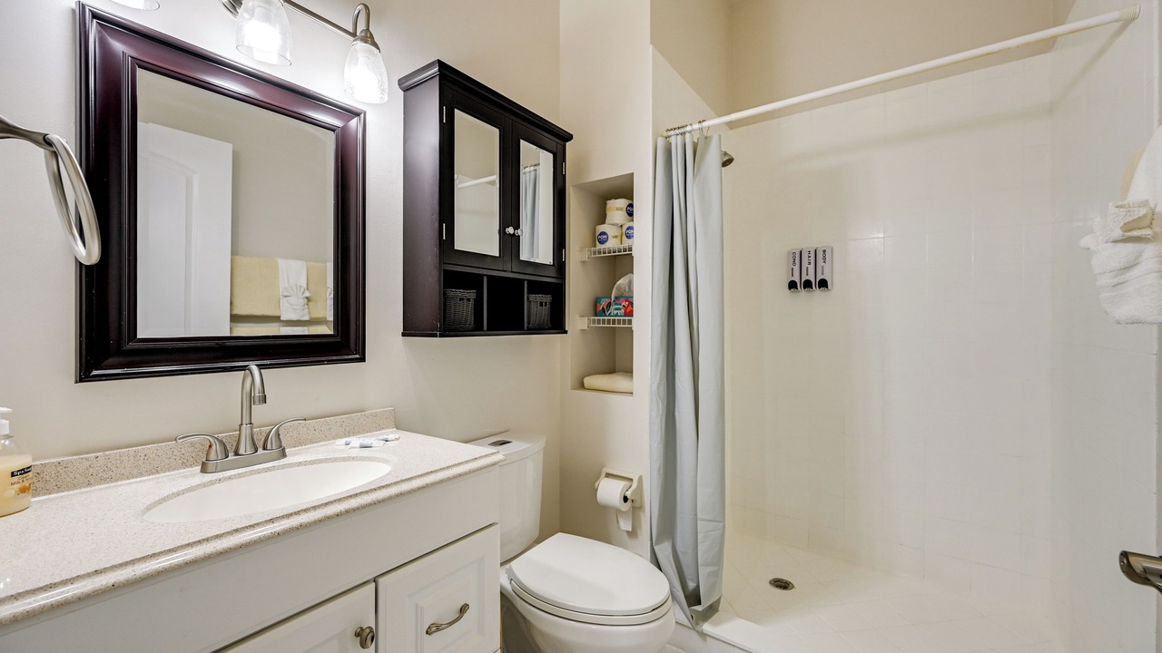 Photo of Bathroom in Naples