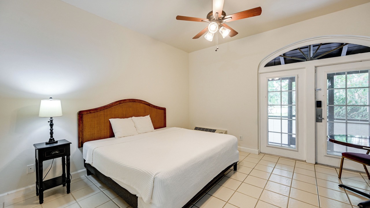 Photo of Bedroom in Naples