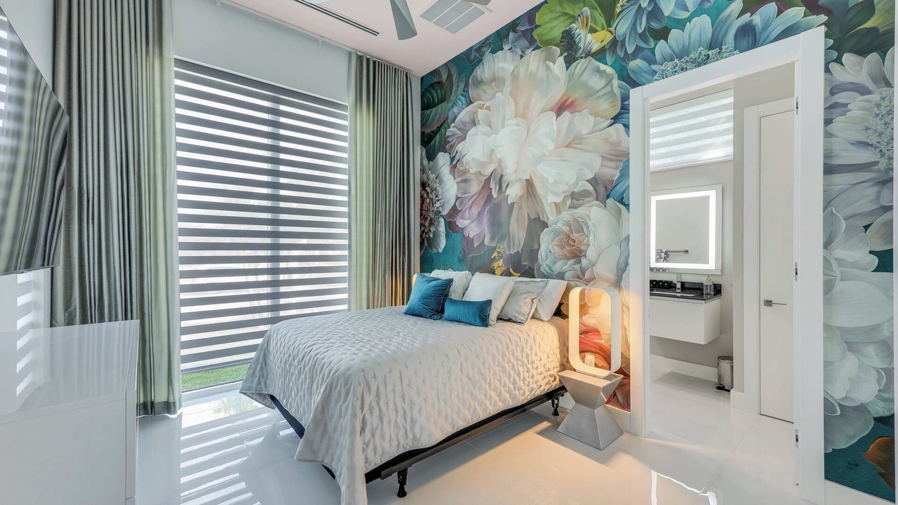 Photo of Bedroom in Eight Lakes
