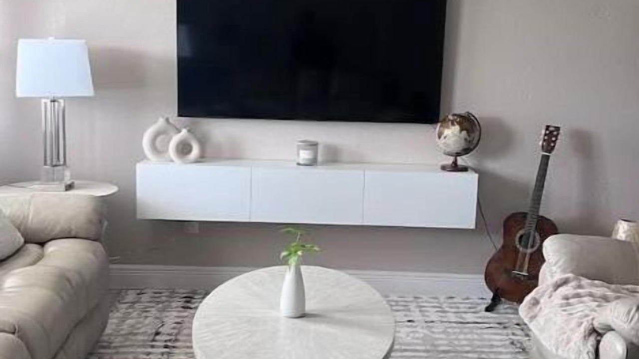 Photo of Livingroom in Fort Myers Shores