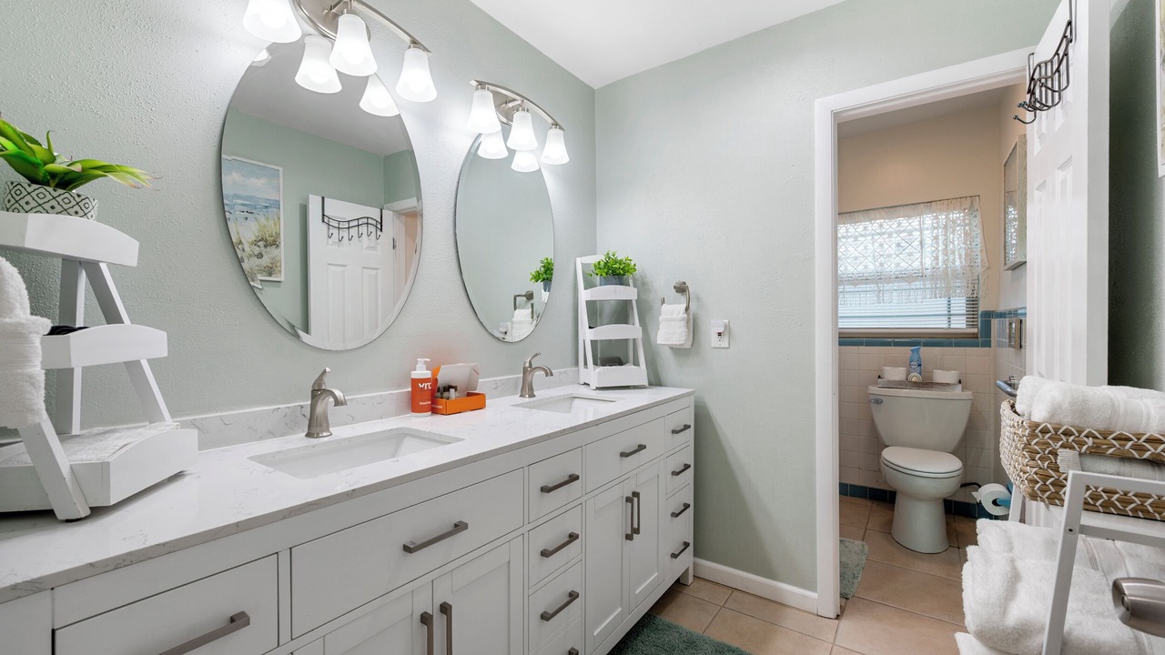 Photo of Bathroom in Yacht Club