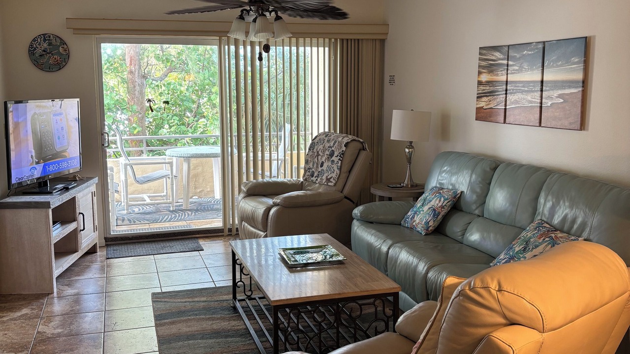 Photo of Livingroom in Holmes Beach