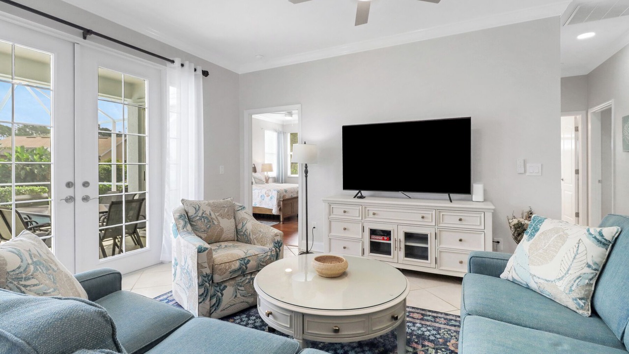 Photo of Livingroom in Central Naples