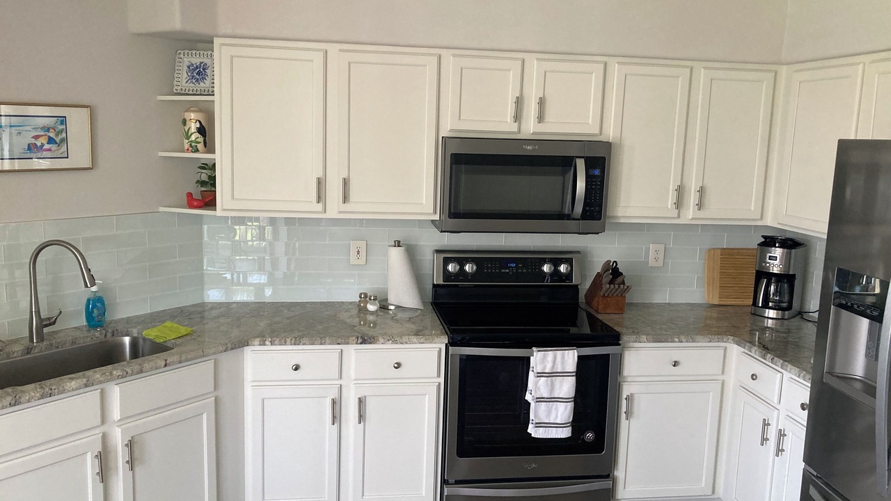 Photo of Kitchen in Tropical Cove