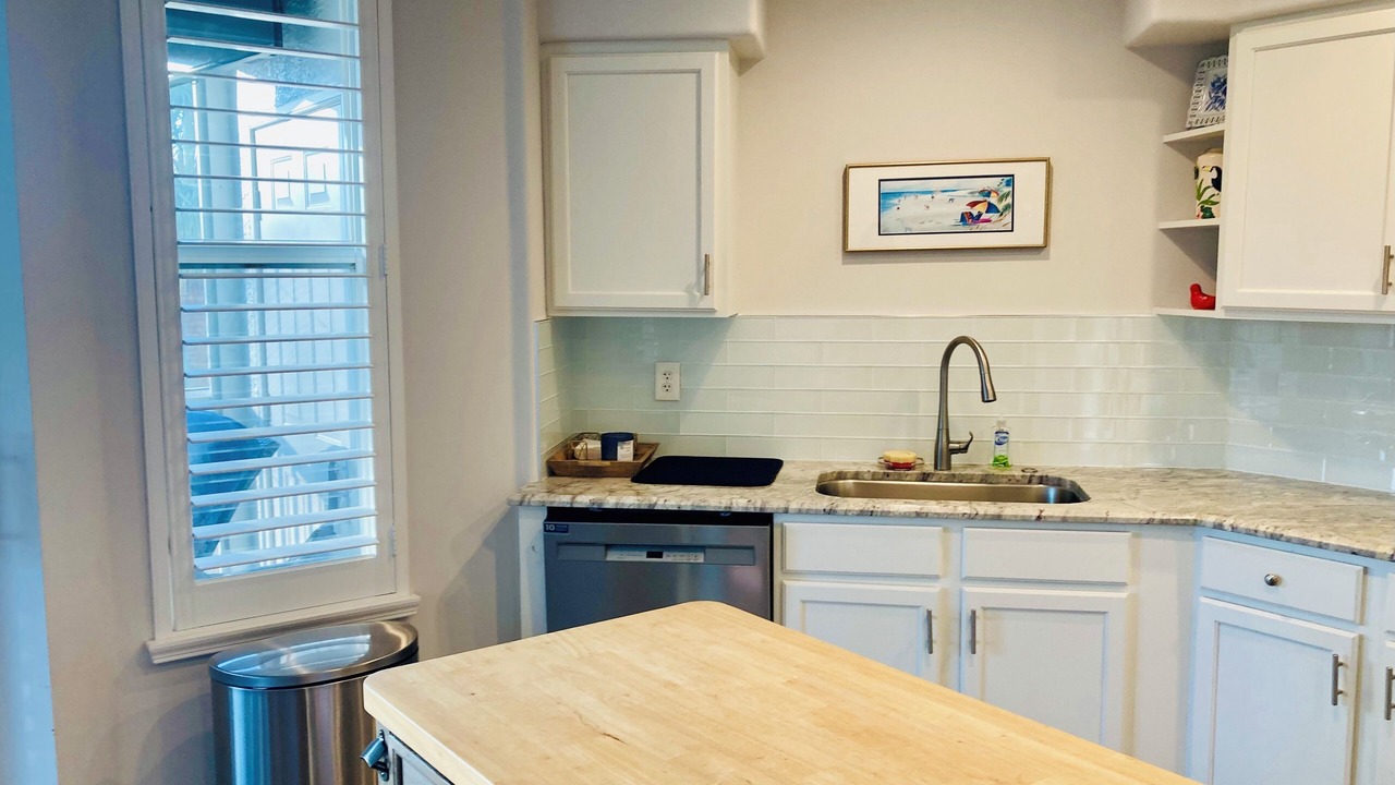 Photo of Kitchen in Tropical Cove