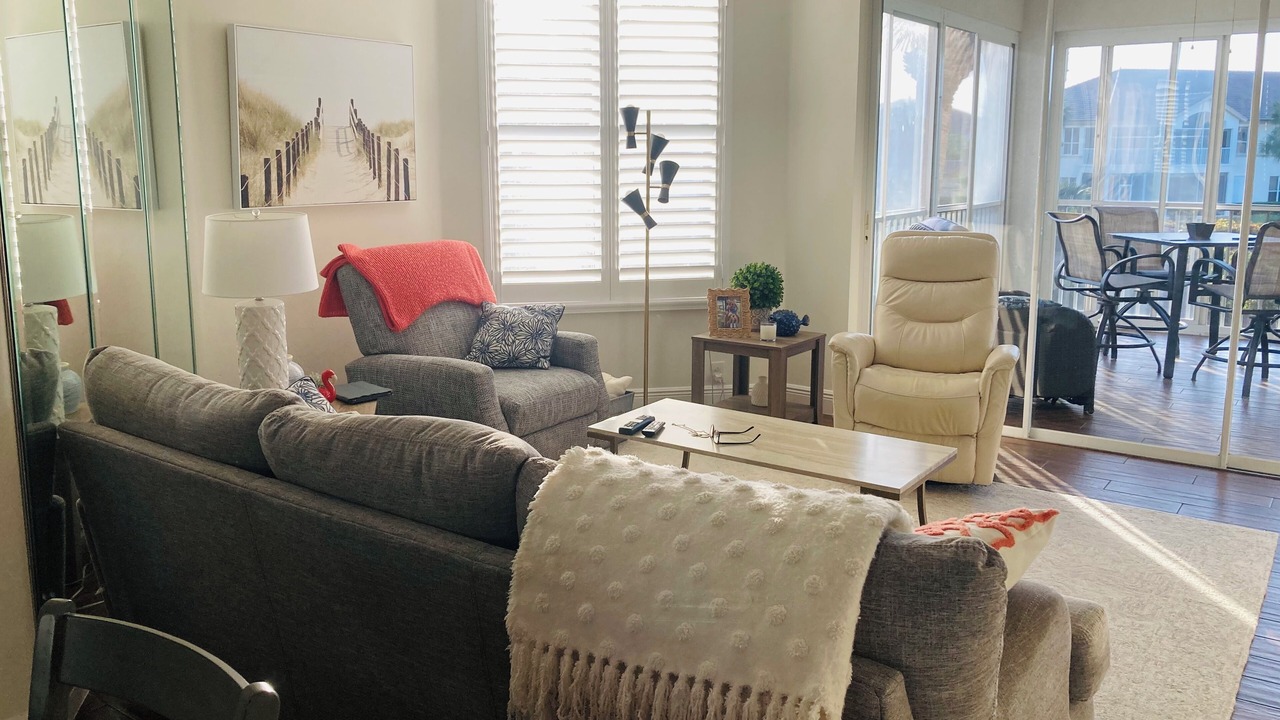 Photo of Livingroom in Tropical Cove