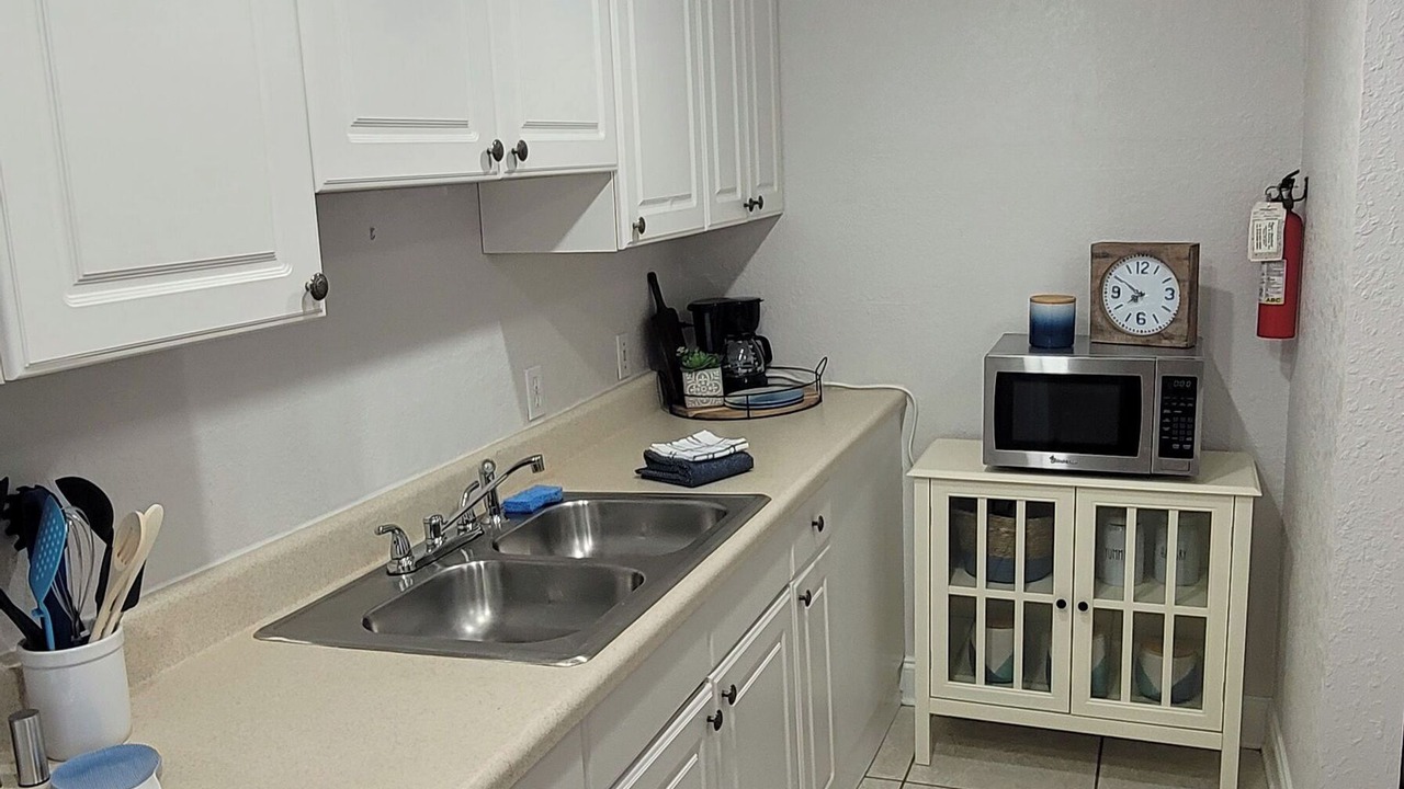 Photo of Kitchen in Courier City - Oscawana