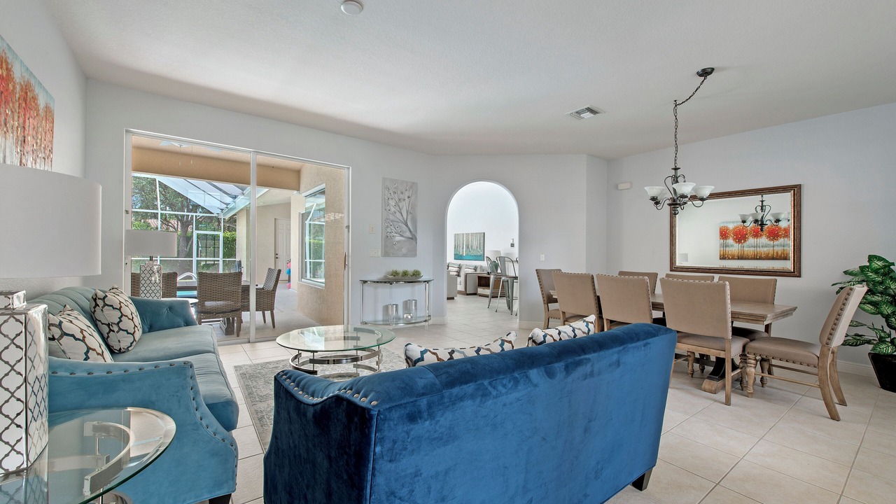 Photo of Livingroom in Central Naples