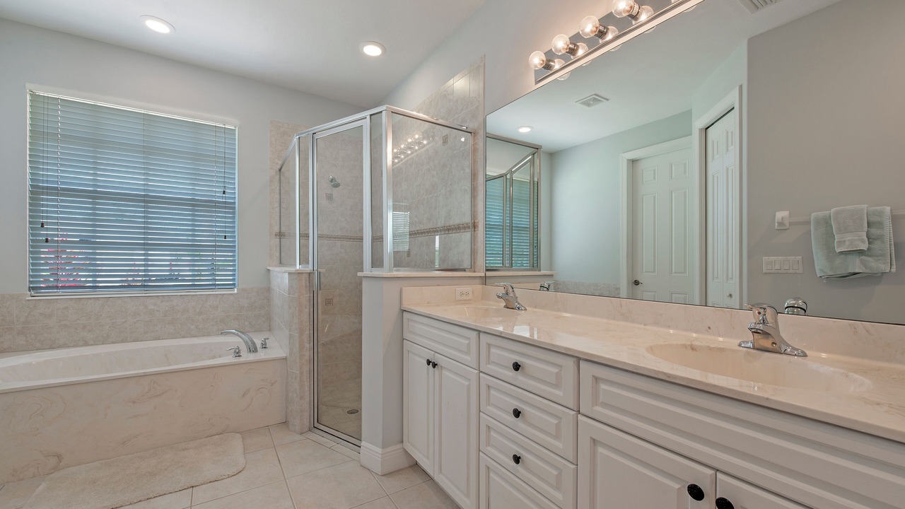 Photo of Bathroom in Central Naples