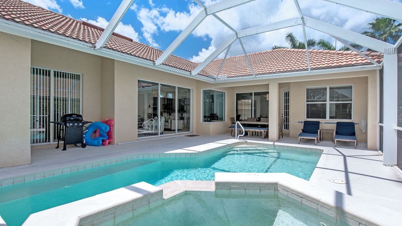 Photo of Outdoor in Central Naples