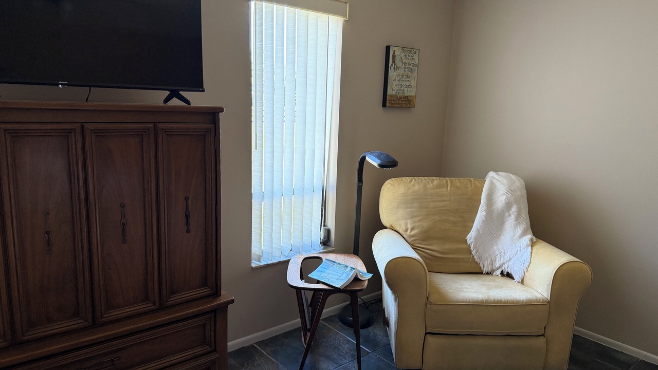 Photo of Livingroom in Englewood