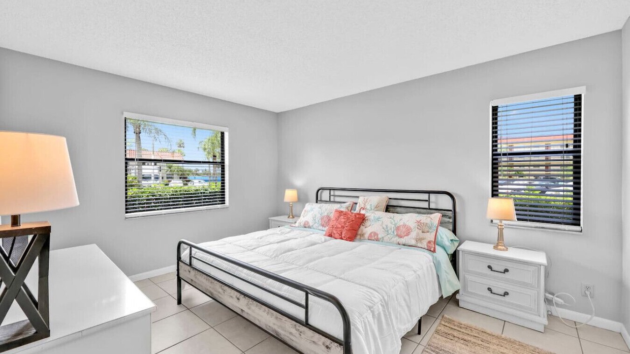 Photo of Bedroom in Golden Gate