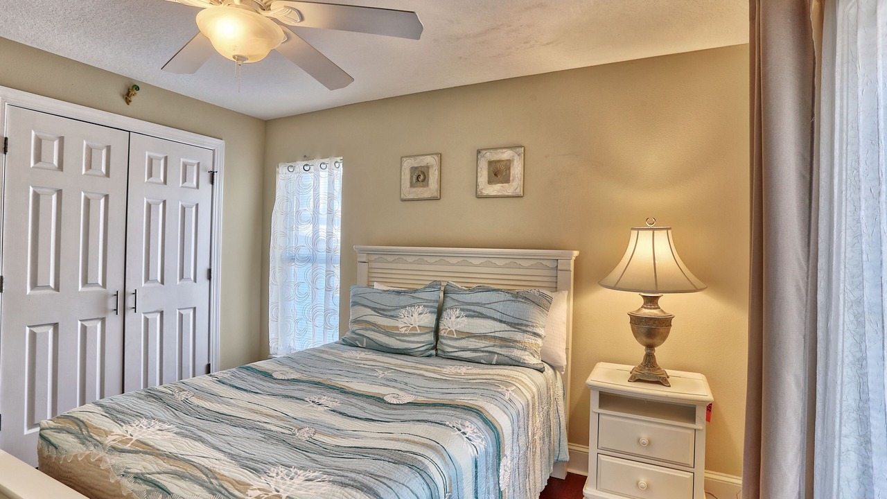 Photo of Bedroom in Gulfport