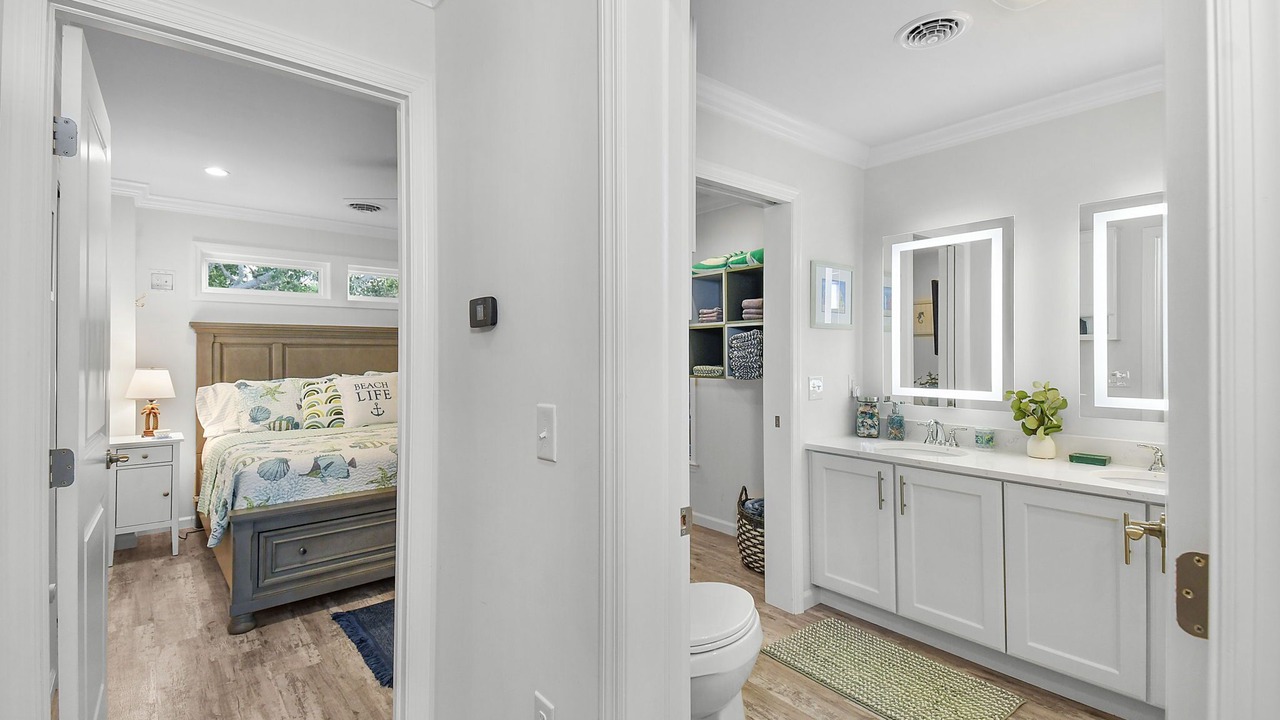 Photo of Bathroom in Jensen Beach