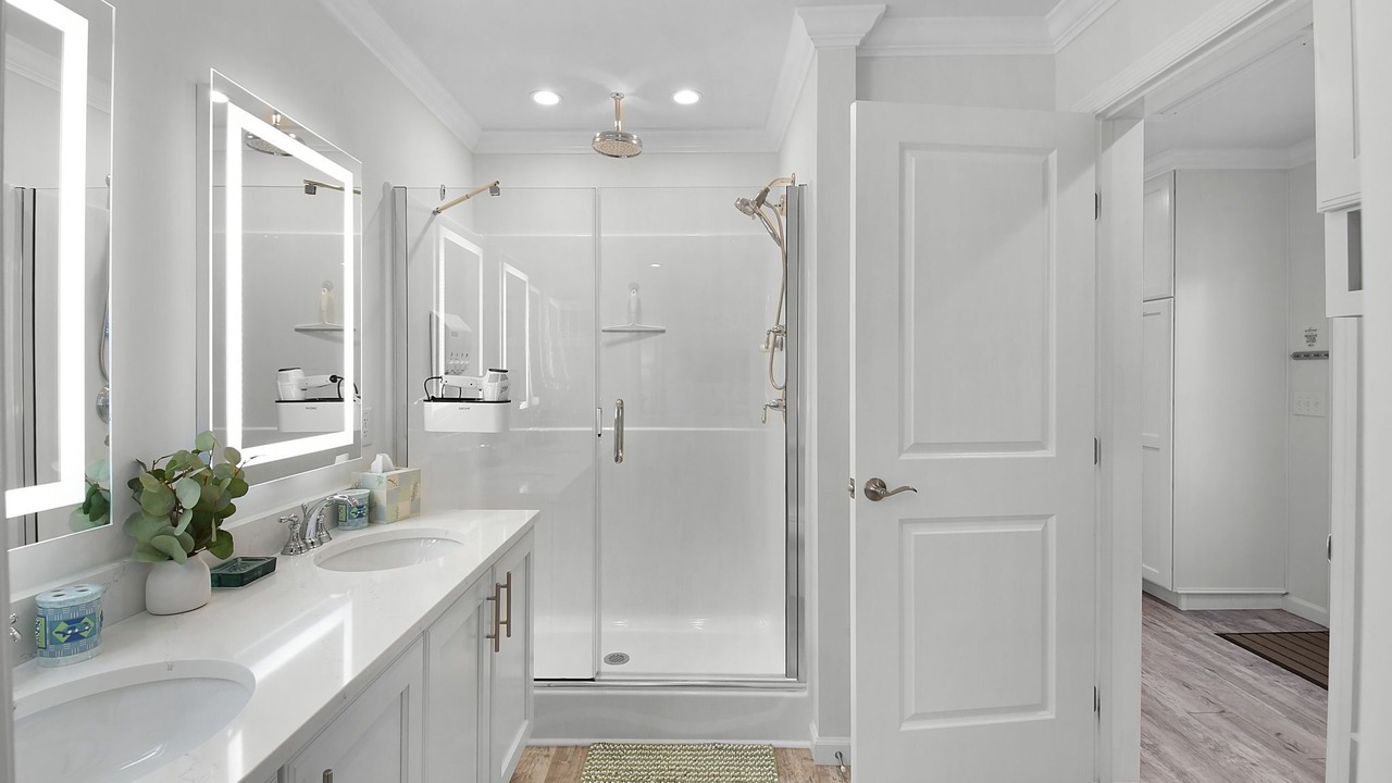 Photo of Bathroom in Jensen Beach