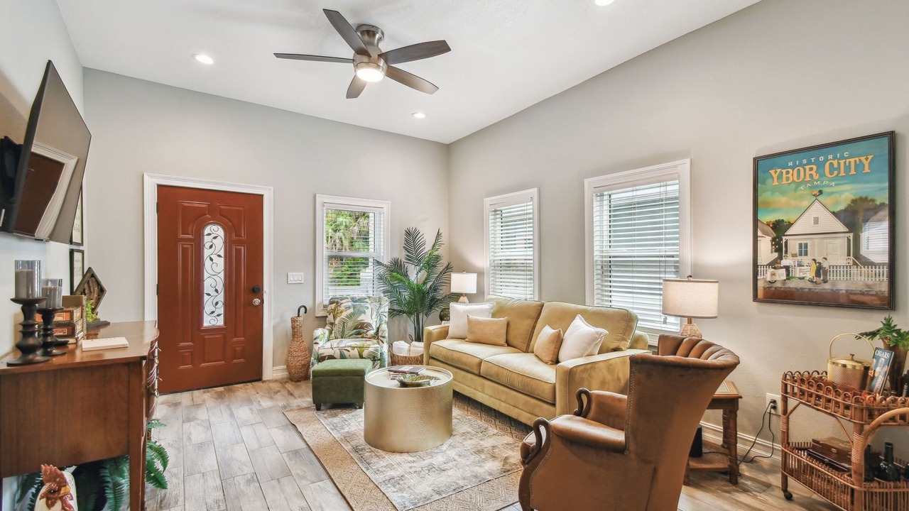 Photo of Livingroom in Ybor City