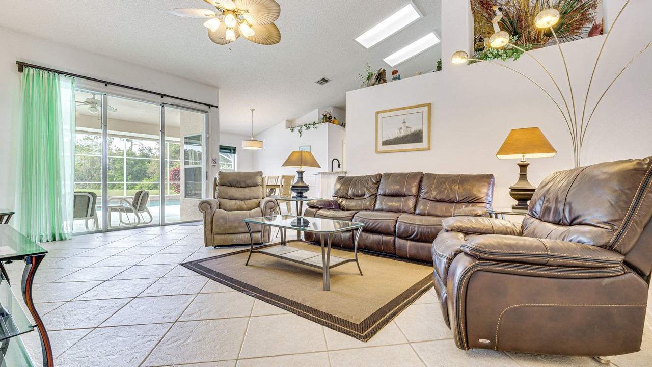 Photo of Livingroom in Lindfields