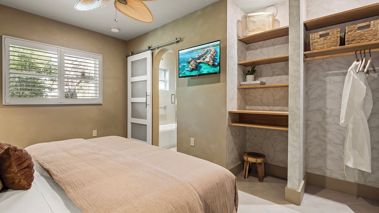 Photo of Bedroom in Crescent Beach