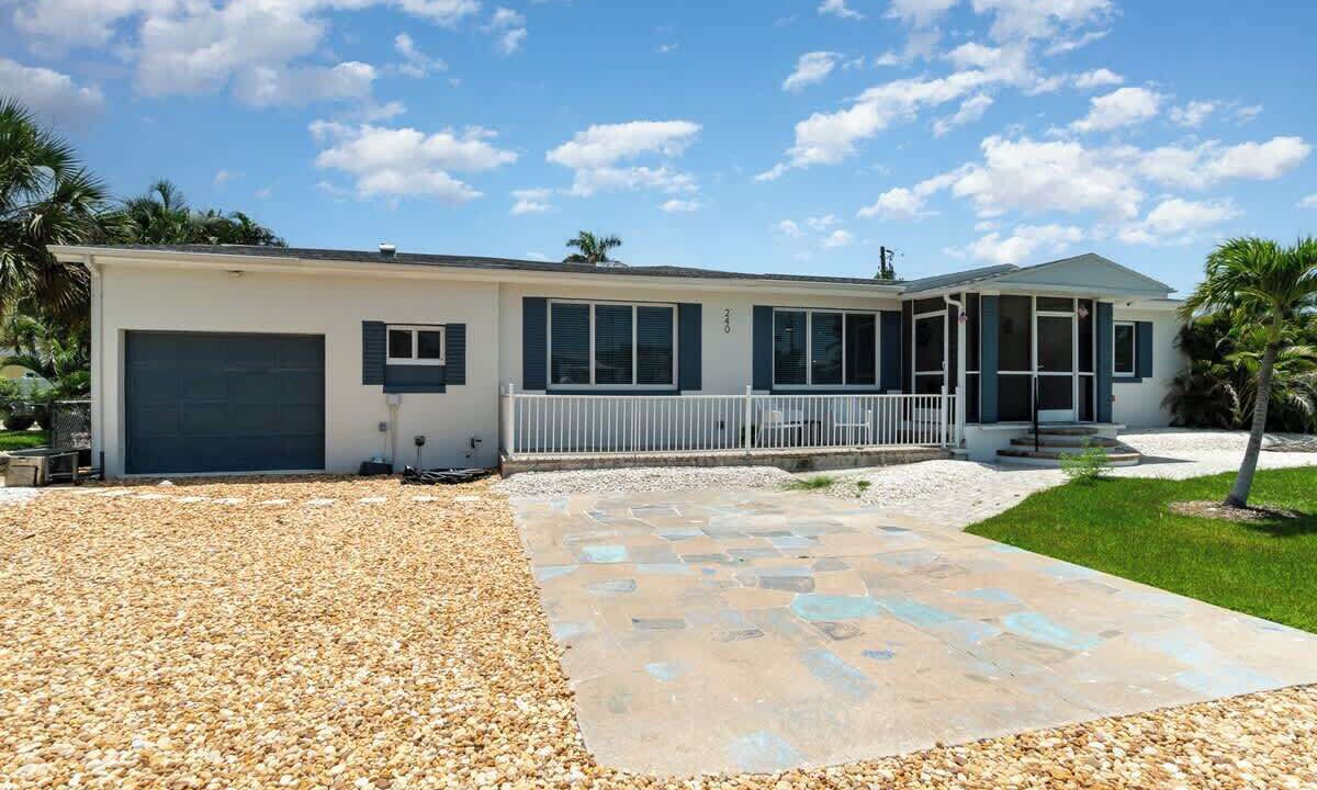 Photo of Outdoor in Hills T P